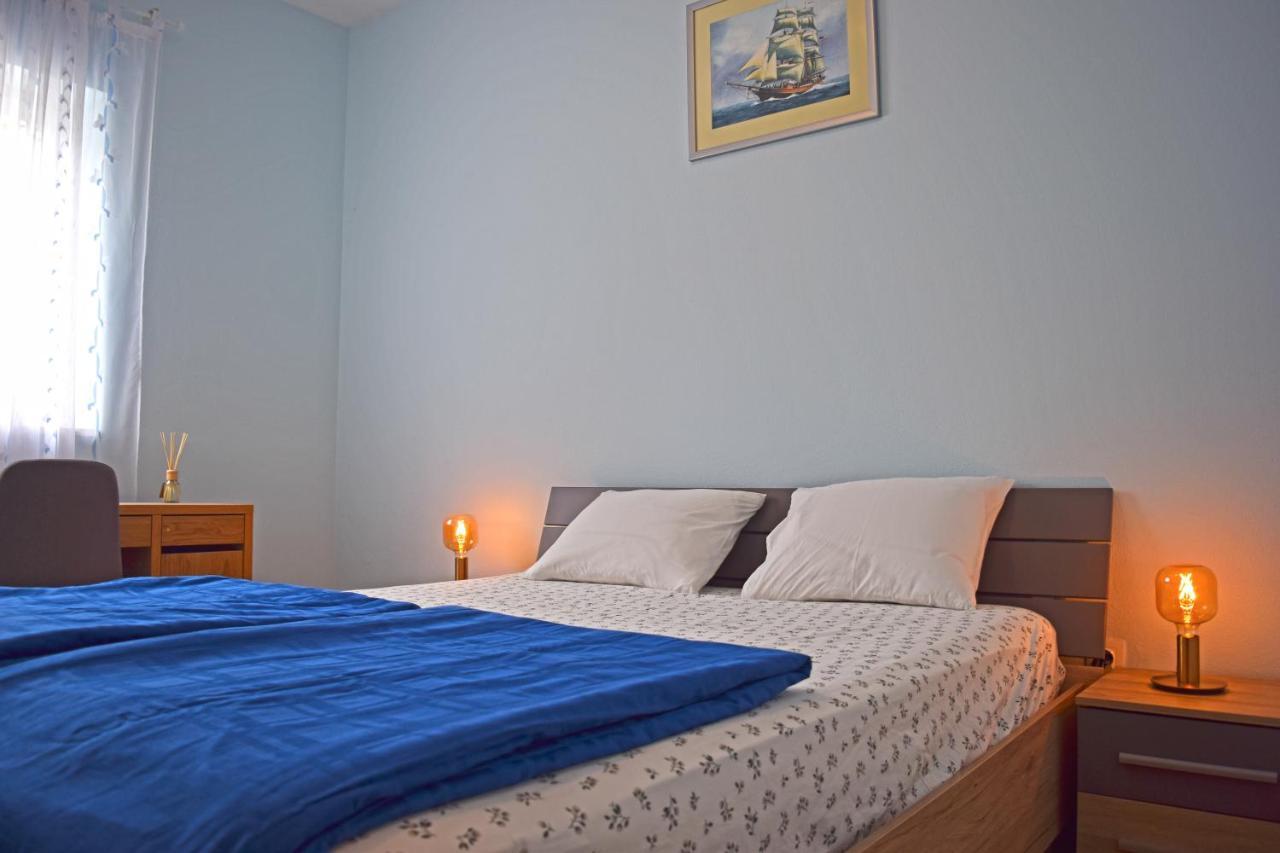 Appartement Loki'S Dream à Pula Extérieur photo