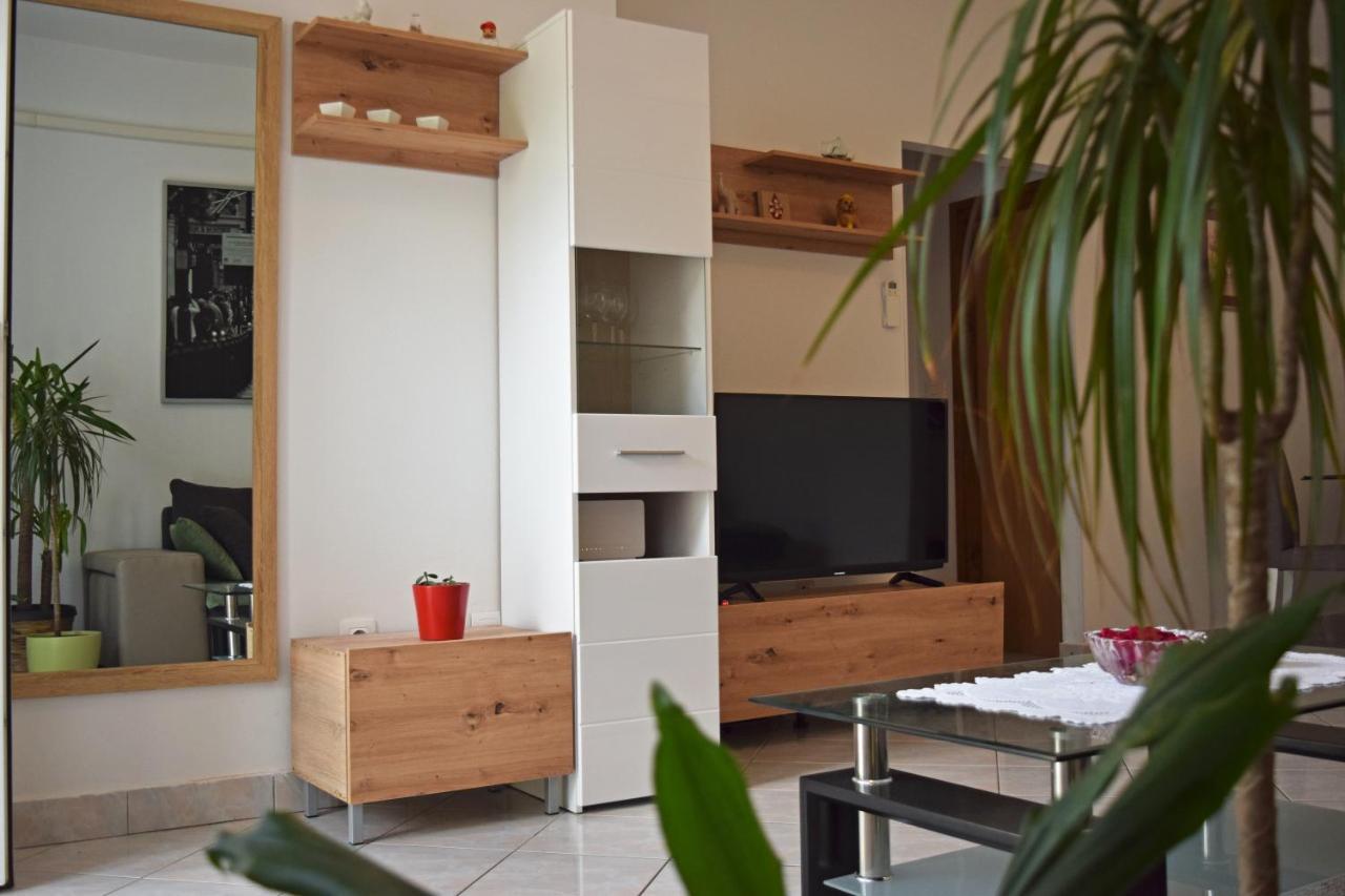 Appartement Loki'S Dream à Pula Extérieur photo